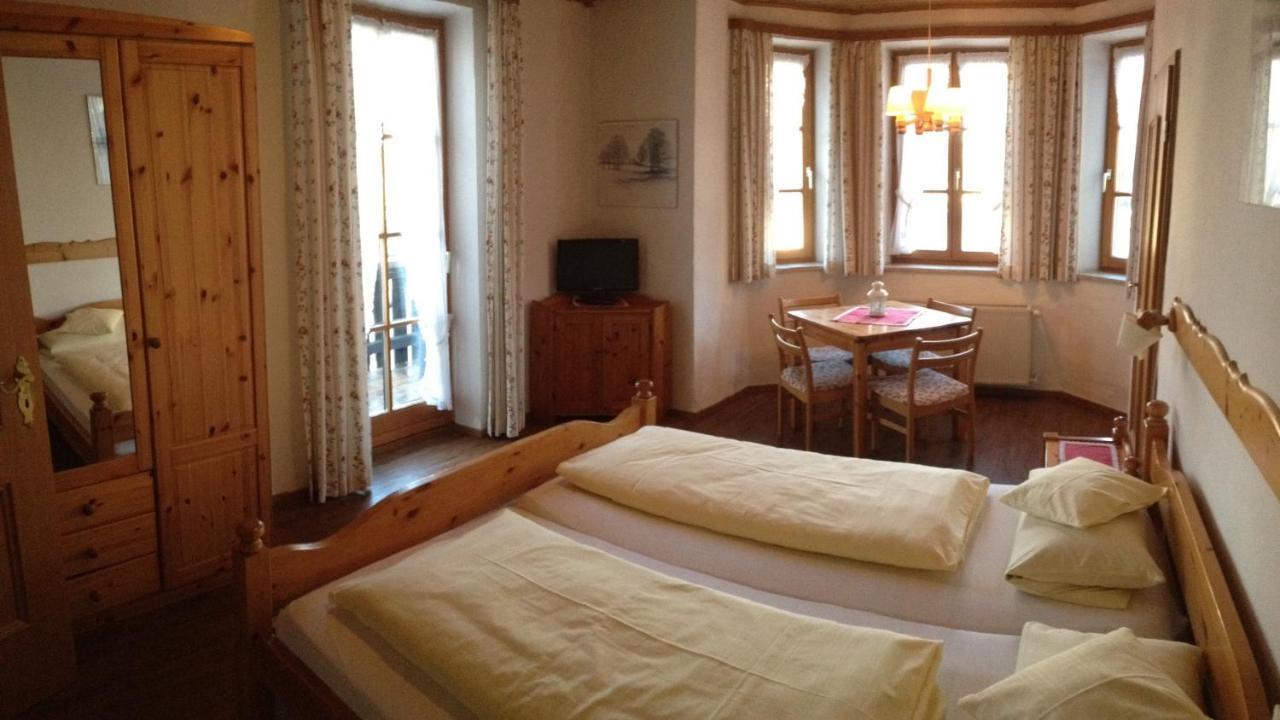 Hotel Maier Garni การ์มิช-พาร์เทนเคียร์เชน ภายนอก รูปภาพ