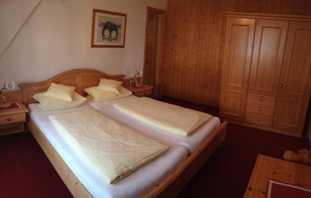Hotel Maier Garni การ์มิช-พาร์เทนเคียร์เชน ภายนอก รูปภาพ
